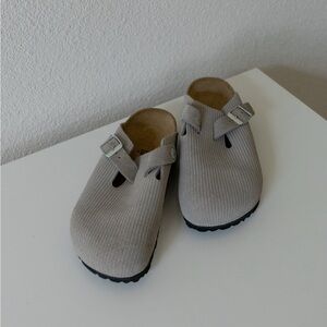 Unworn Birkenstock Boston’s - size 36